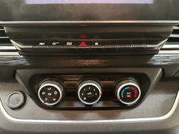 Nissan Primastar DL72BWH