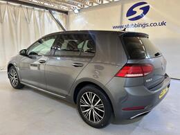 Volkswagen Golf AE67OET
