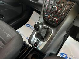 Vauxhall Meriva SN66UXB
