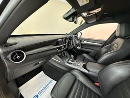 Alfa Romeo Stelvio AO70YYE