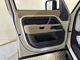 Land Rover Defender 110 OY20YDU