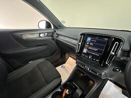 Volvo XC40 YY22ZBZ