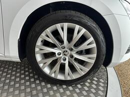 Skoda Superb SD72XZS
