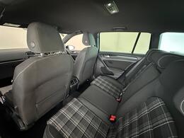 Volkswagen Golf MD66AXF