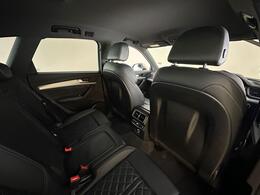 Audi SQ5 AE19UUX