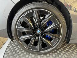 BMW i7 YF73FKE