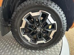 Nissan Navara BK70YHX