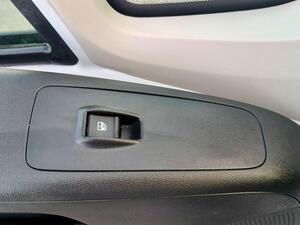 Photo 12 of this Citroen Relay