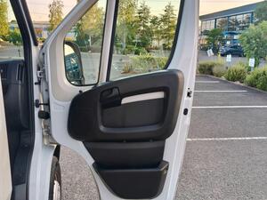 Photo 41 of this Citroen Relay