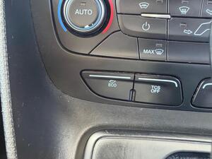 Photo 33 of this Ford Grand Tourneo Connect