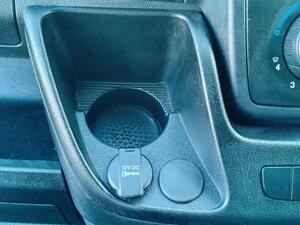 Photo 16 of this Citroen Relay
