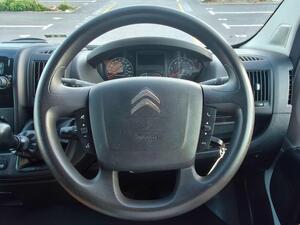 Photo 38 of this Citroen Relay