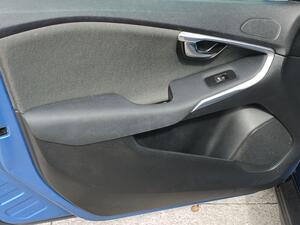 2014 Volvo V40 Cross Country SE