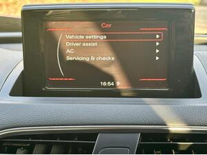Photo 21 of this Audi Q3