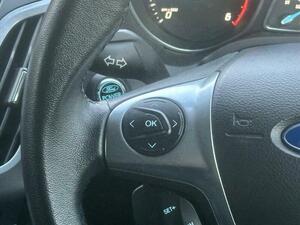 Photo 35 of this Ford Focus