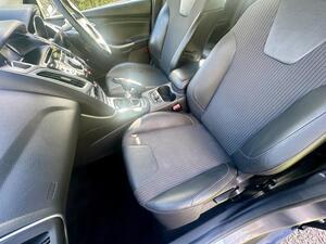 Photo 16 of this Ford Focus