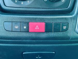 Photo 14 of this Citroen Relay