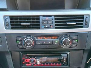 Photo 32 of this BMW 3 Series