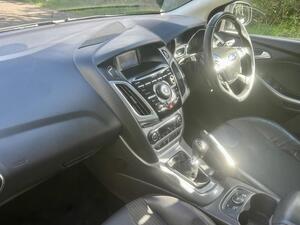 Photo 14 of this Ford Focus