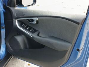 2014 Volvo V40 Cross Country SE
