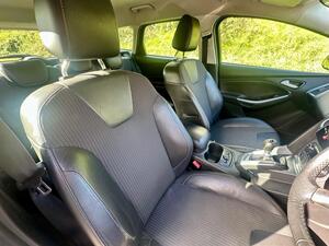 Photo 11 of this Ford Focus