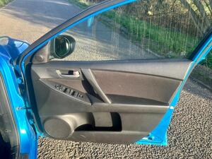 Photo 7 of this Mazda Mazda3