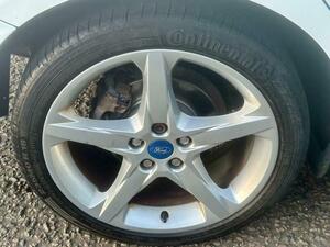 Photo 40 of this Ford Focus