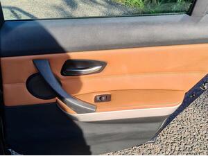 Photo 30 of this BMW 3 Series