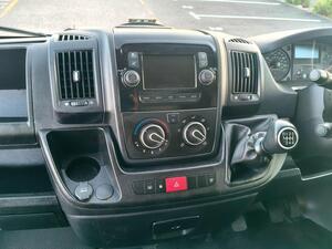 Photo 26 of this Citroen Relay