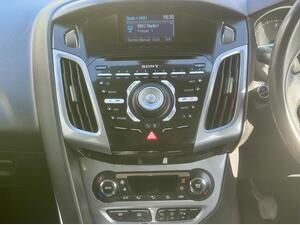 Photo 20 of this Ford Focus
