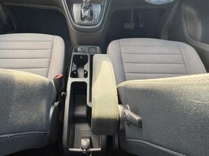 Photo 13 of this Ford Grand Tourneo Connect