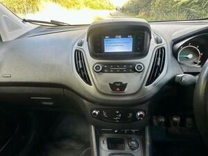 Photo 21 of this Ford Transit Courier