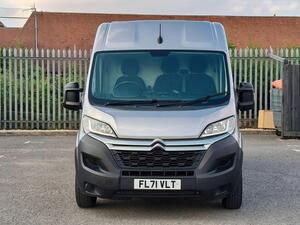 Photo 2 of this Citroen Relay