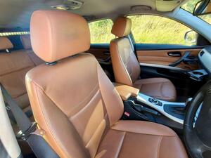 Photo 13 of this BMW 3 Series