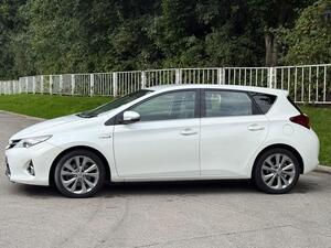 2015 Toyota Auris Excel