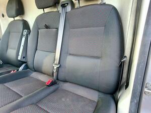 Photo 42 of this Citroen Relay