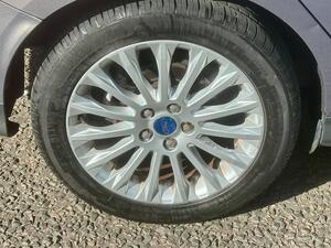 Photo 5 of this Ford Focus