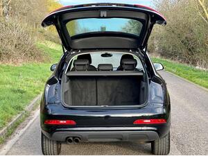 Photo 14 of this Audi Q3