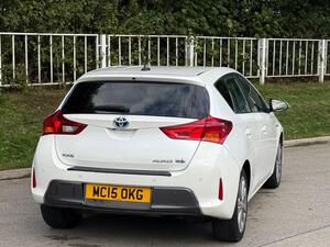2015 Toyota Auris Excel