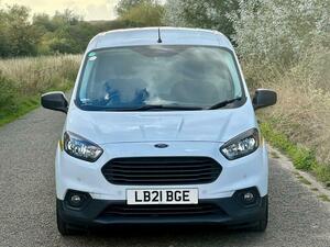 Photo 1 of this Ford Transit Courier