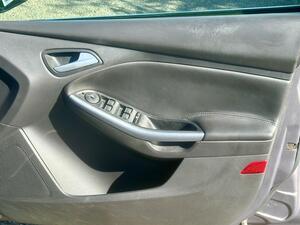 Photo 9 of this Ford Focus