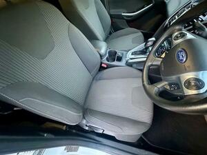 Photo 13 of this Ford Focus