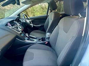 Photo 14 of this Ford Focus