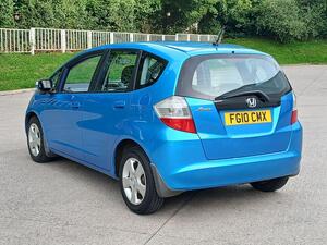2010 Honda Jazz ES