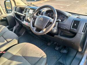 Photo 26 of this Citroen Relay