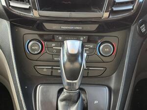 Photo 12 of this Ford Grand Tourneo Connect
