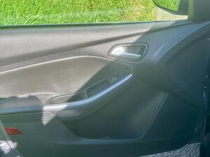 Photo 13 of this Ford Focus
