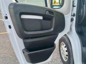 Photo 42 of this Citroen Relay