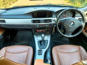 Photo 11 of this BMW 3 Series