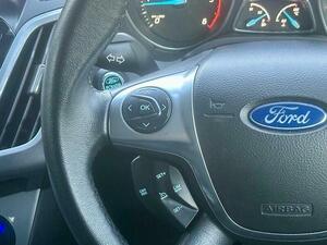Photo 34 of this Ford Focus
